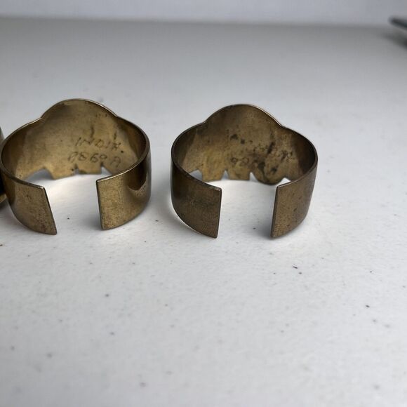 Vintage Brass Elephant Animal Napkin Rings Set Of 4 Marked India Gold Tone & Red - Picture 5 of 13